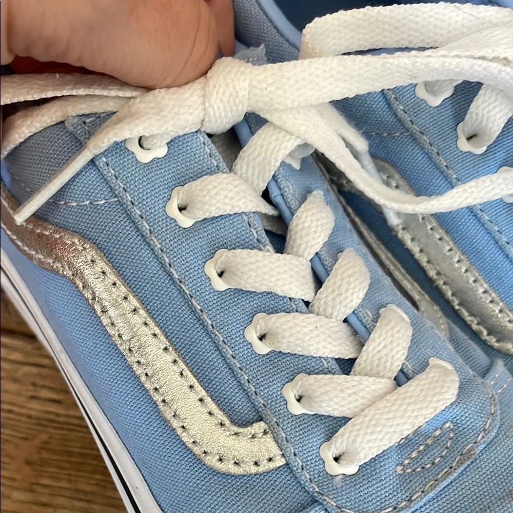 Vans Light Blue Sneakers with White Flower Lace holders